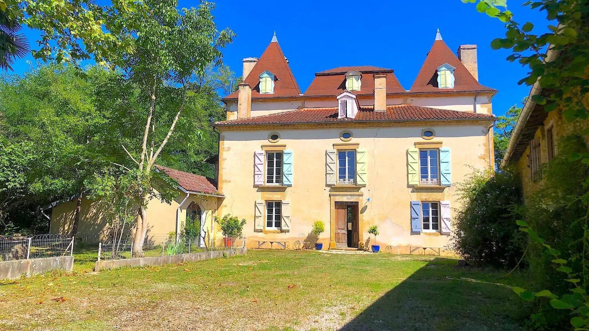 Bed and Breakfast Domaine Le Berdoy Montesquiou Francie